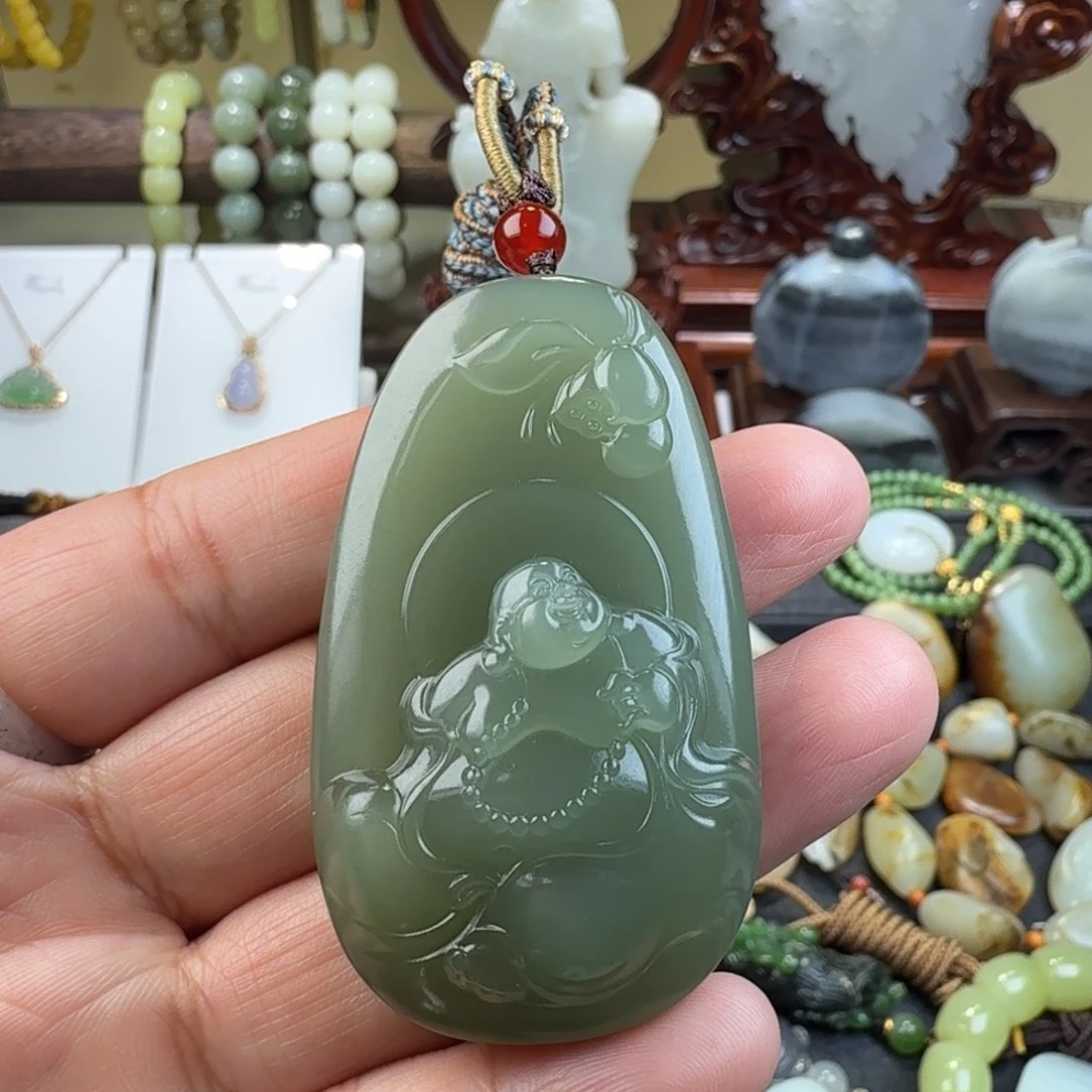 和田玉未镶嵌颈饰