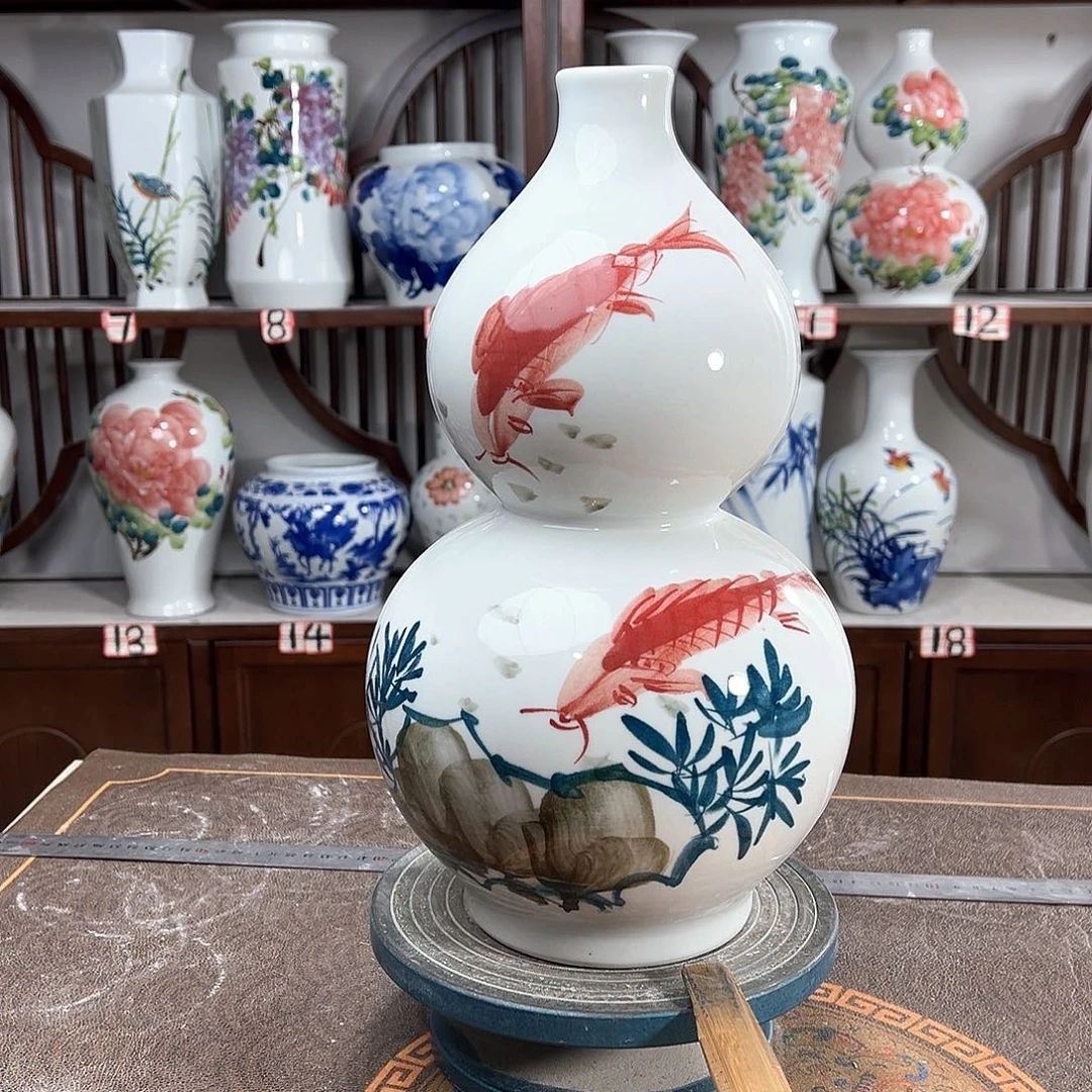 摆件景德镇陶瓷葫红鱼