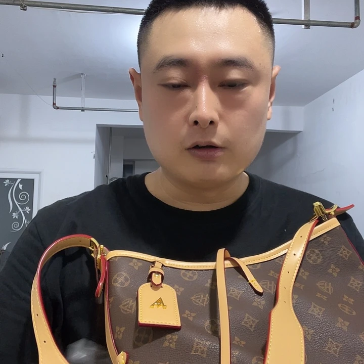 蚕丝羊剖层皮革麂皮（革）驴皮（革）鳄鱼皮（革）织物山羊皮（革