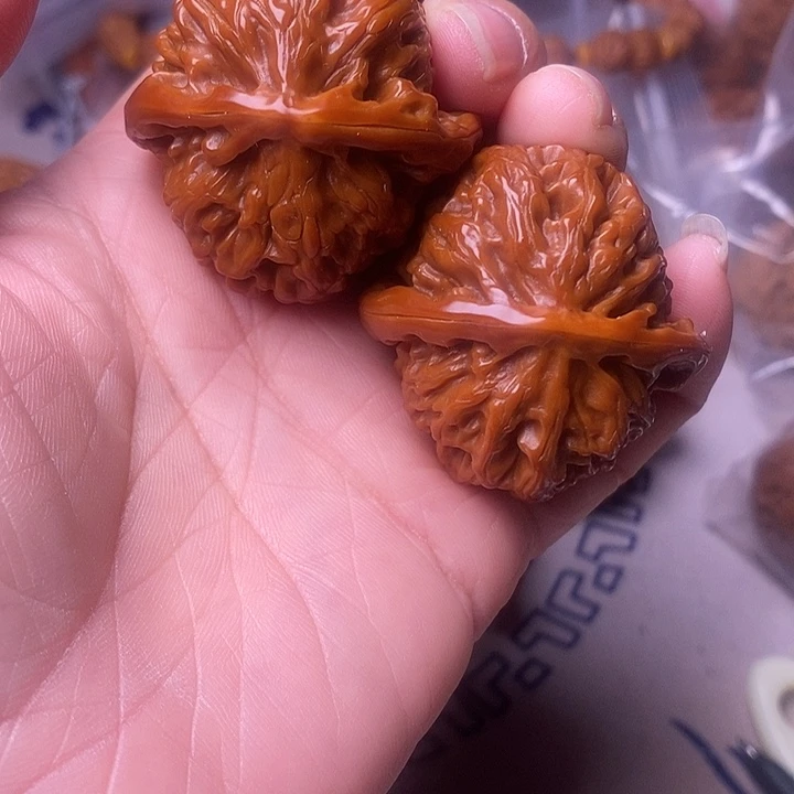 ℡***你吊坠文玩核桃狮子