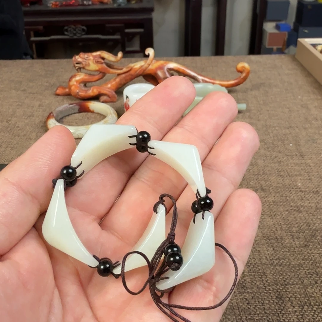 和田玉（糖玉）未镶嵌珠宝半成品田