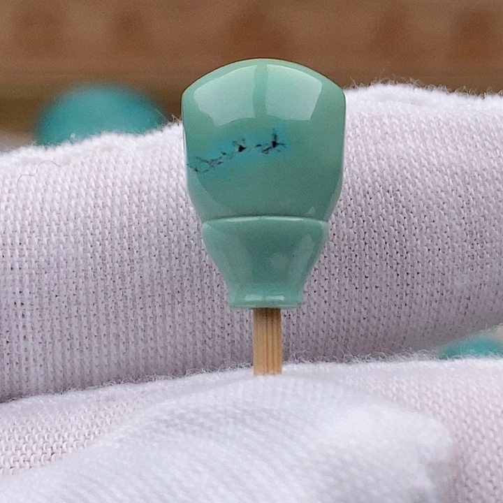 绿松石未镶嵌珠宝奇石10