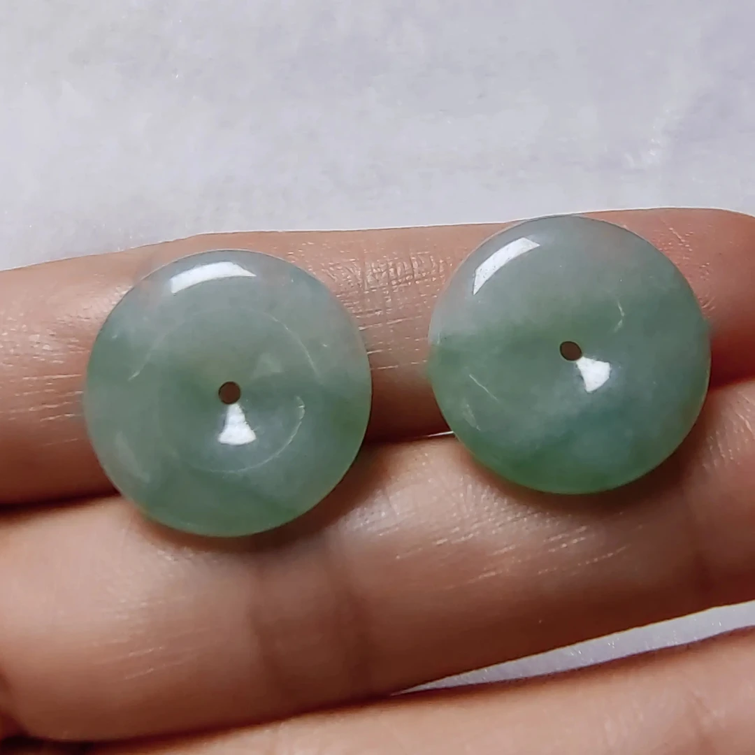 天然翡翠A货#晴绿底平安扣一对#