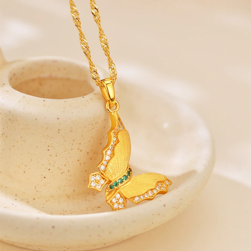 铜锆石吊坠 金店同款蝴蝶吊坠锆石点缀小众设计百搭时尚送送女友