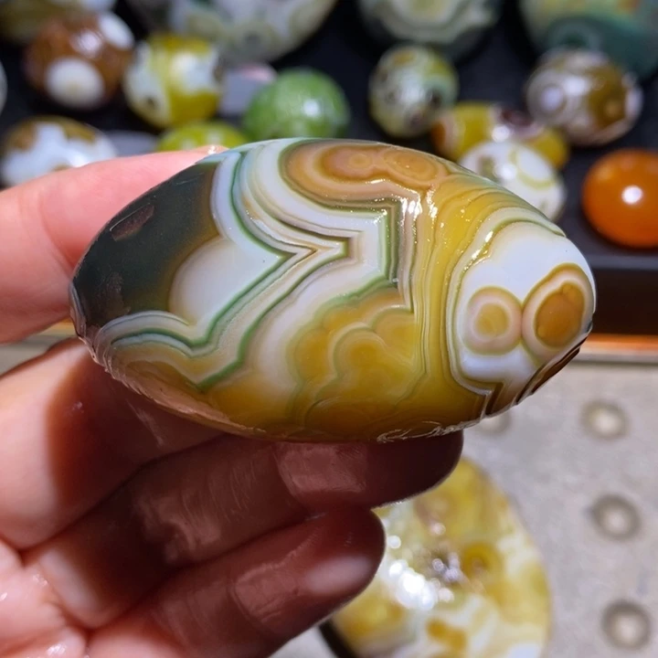 未镶嵌玛瑙/玉髓珠宝半成品38