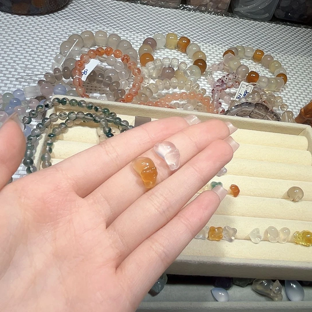 晴***/玛瑙/玉髓颈饰未镶嵌