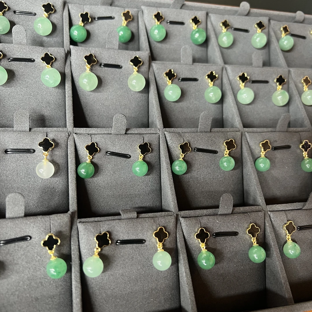 天然石英质玉非洲翠 四叶草耳钉展示链接 多样性择优发货拍一发一