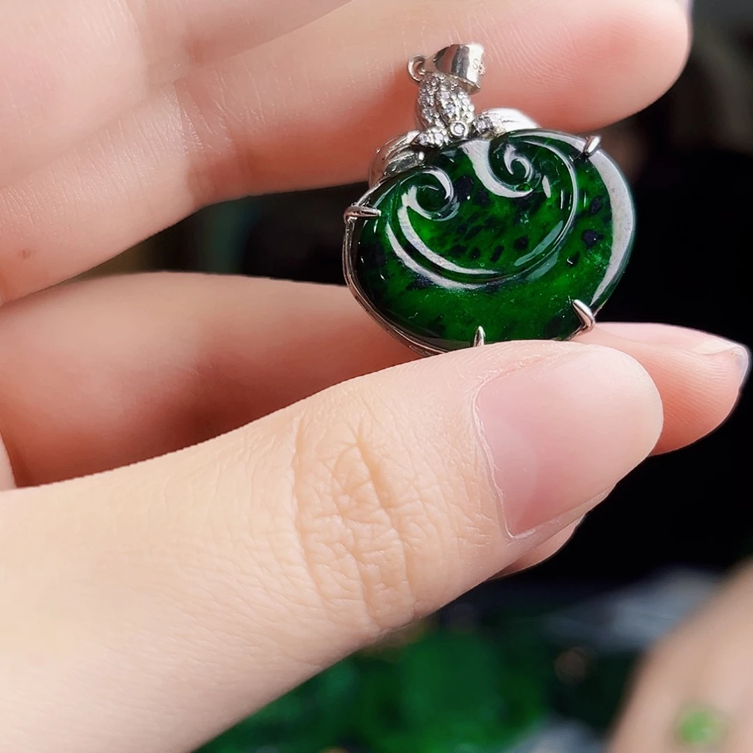 颈饰银S925镶嵌翡翠多样性