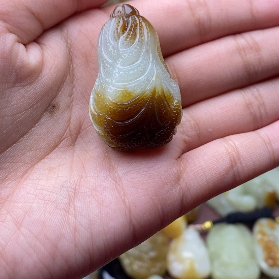 项链未镶嵌和田玉（糖玉）