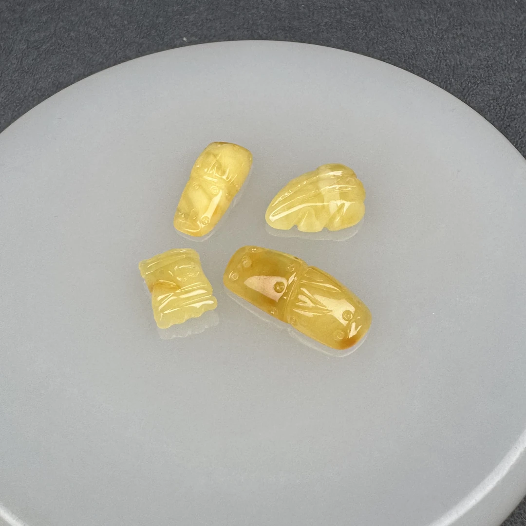 M1586天然蜜蜡 配饰 1.9克 支持复检假一罚四