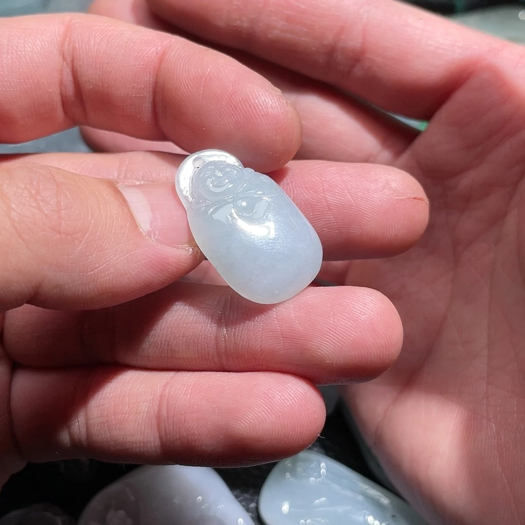 【闪购商品】翡翠颈饰未镶嵌土****?翡翠