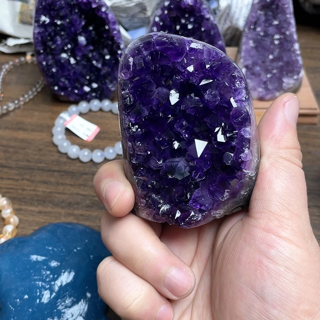 紫晶大型摆件（非配饰）未镶嵌