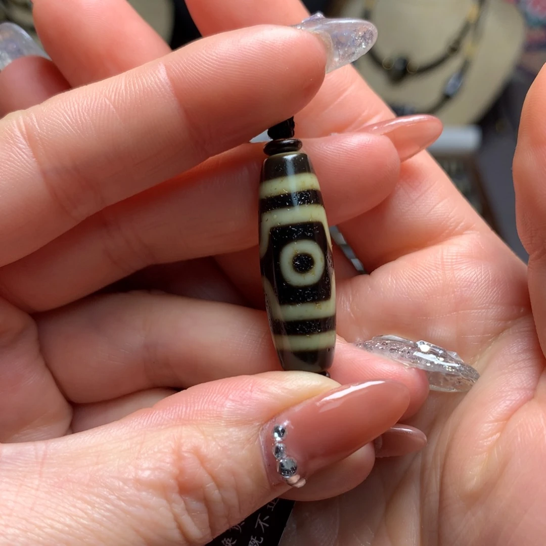 玛瑙/玉髓吊坠(赠链)未镶嵌居****巴