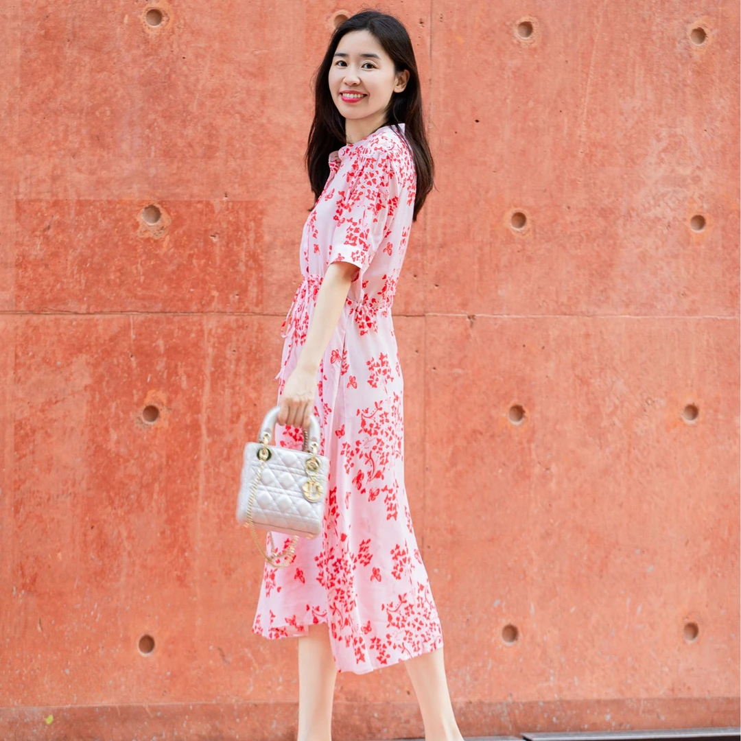 夏季显瘦气质粉底小红花修身连衣裙
