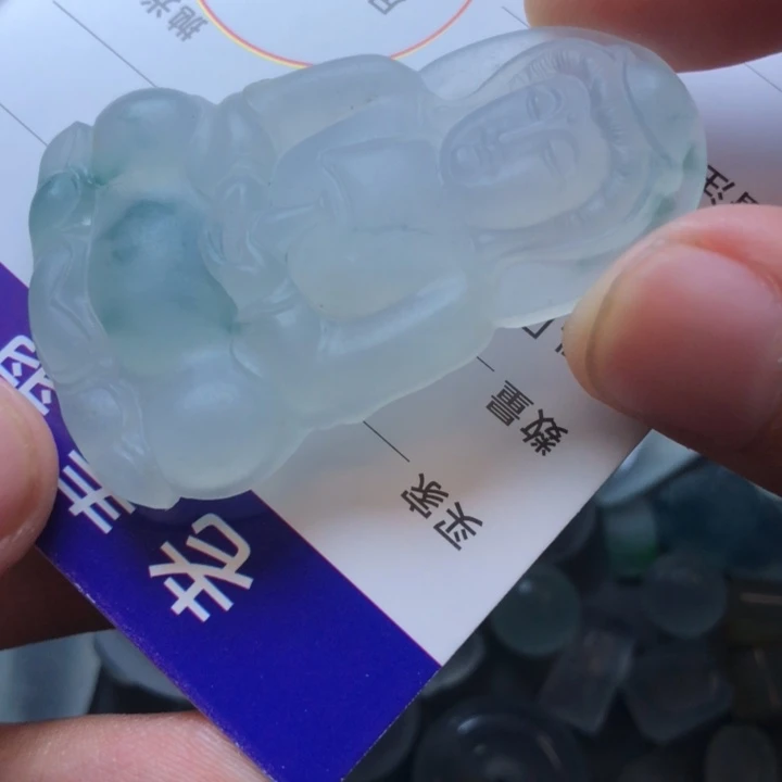 定制翡翠未镶嵌挂件