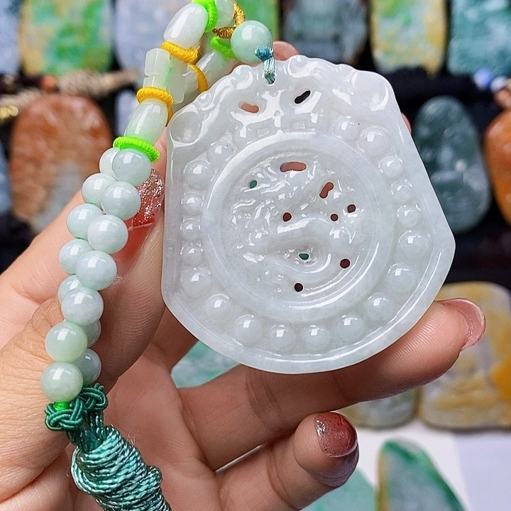 翡翠未镶嵌颈饰翡翠A货一物一证