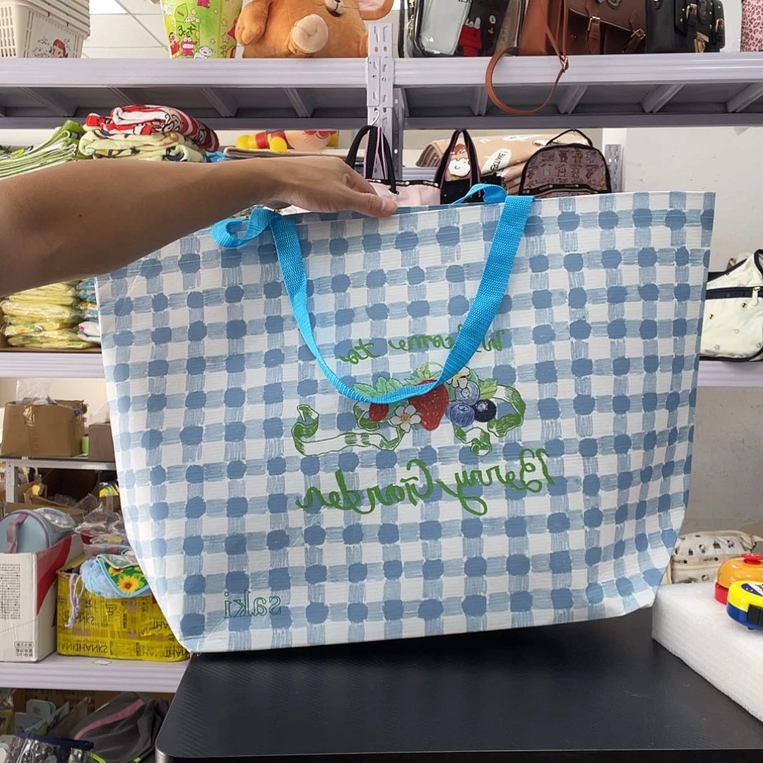 PU化妆包等产品和产品