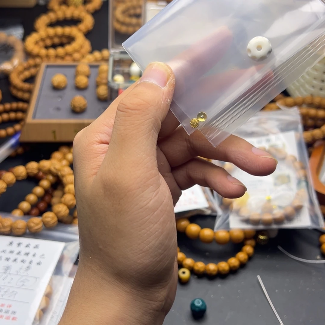 麦***片手串猴头核桃标➕驼骨