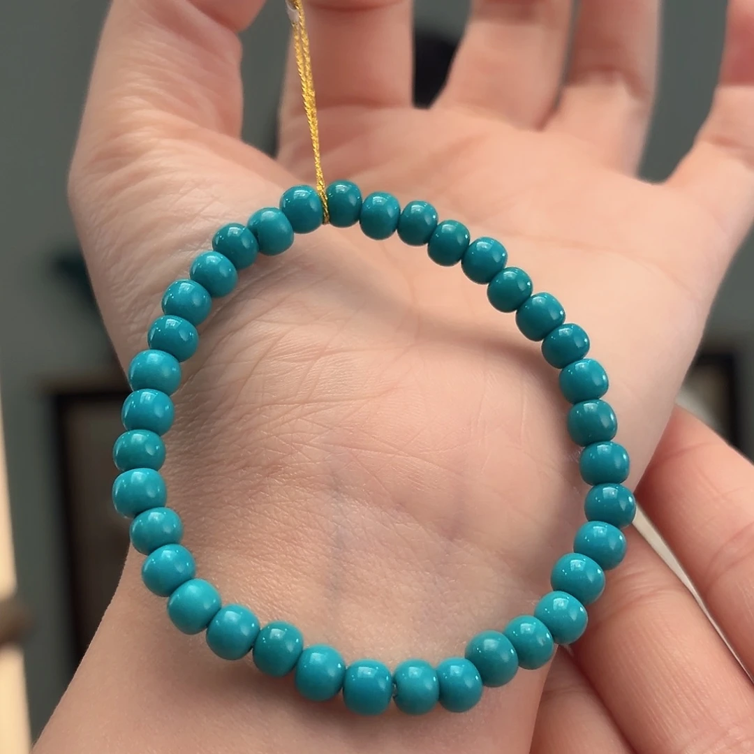 绿松石未镶嵌颈饰