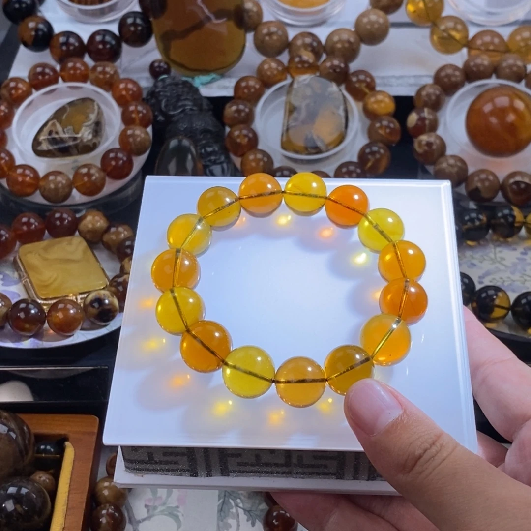 琥珀未镶嵌珠宝奇石