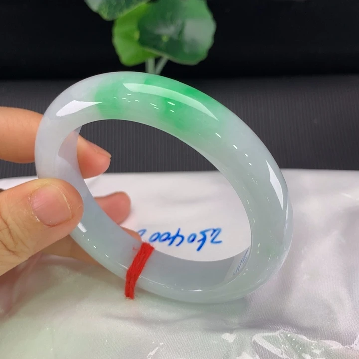 翡翠未镶嵌手镯正圈56