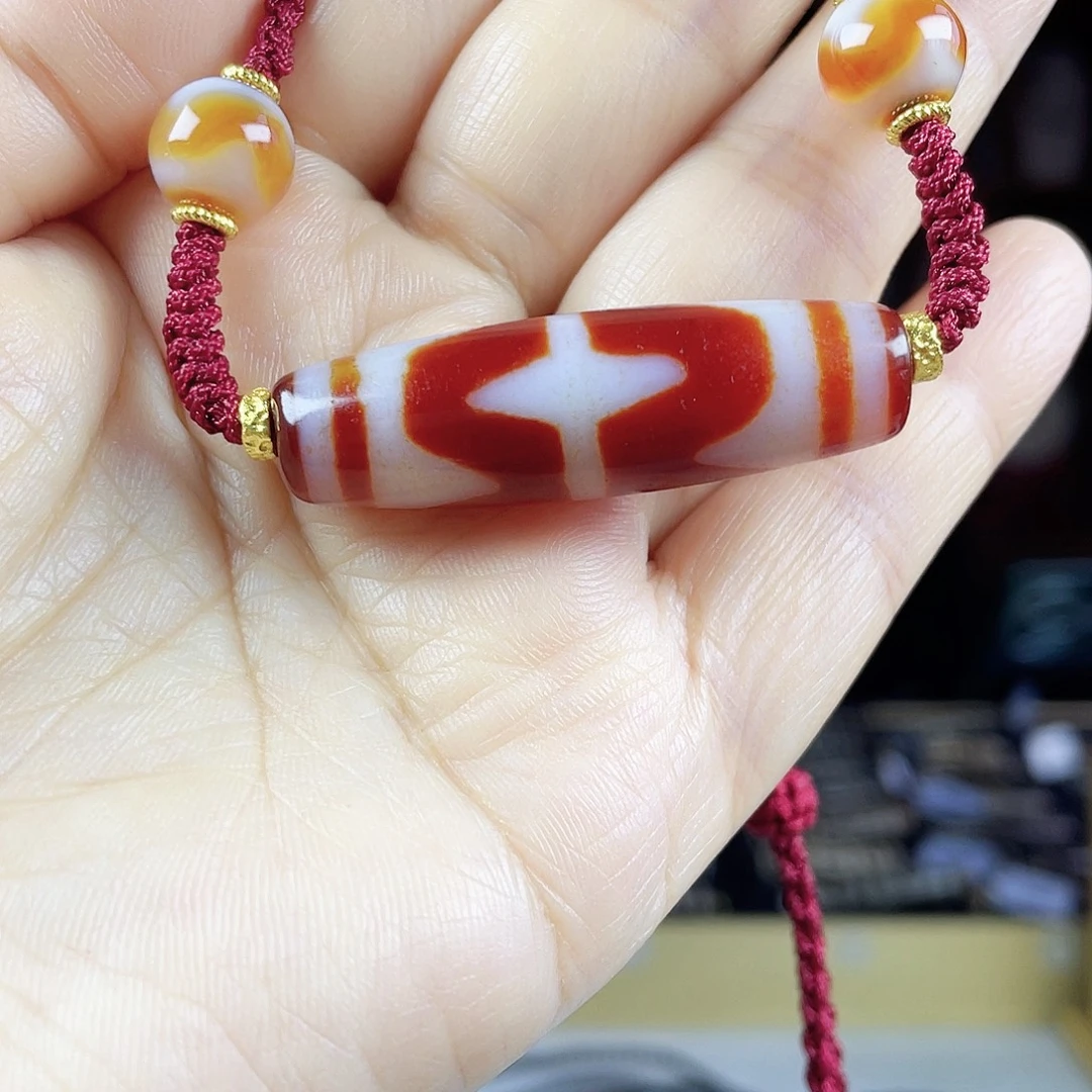 玛瑙/玉髓合金颈饰行运