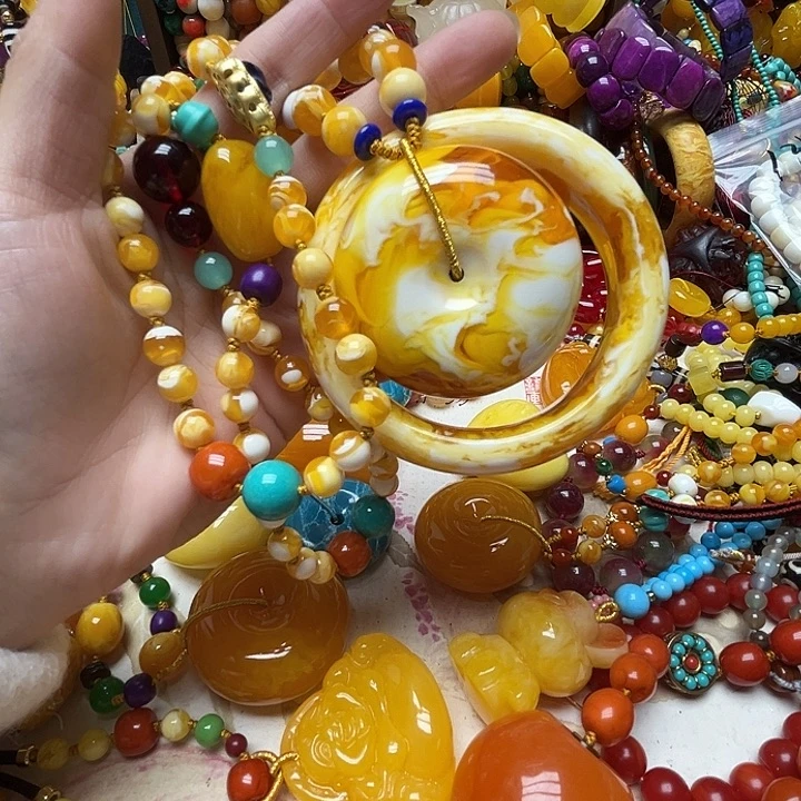 树脂制品?****梦1359手镯加扣子