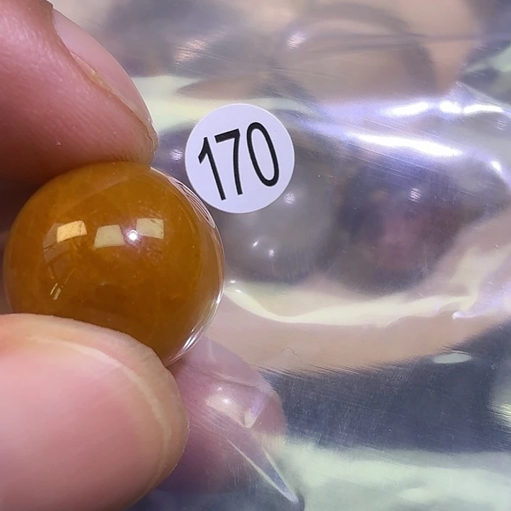 干***河水晶吊坠(不含链)未镶嵌