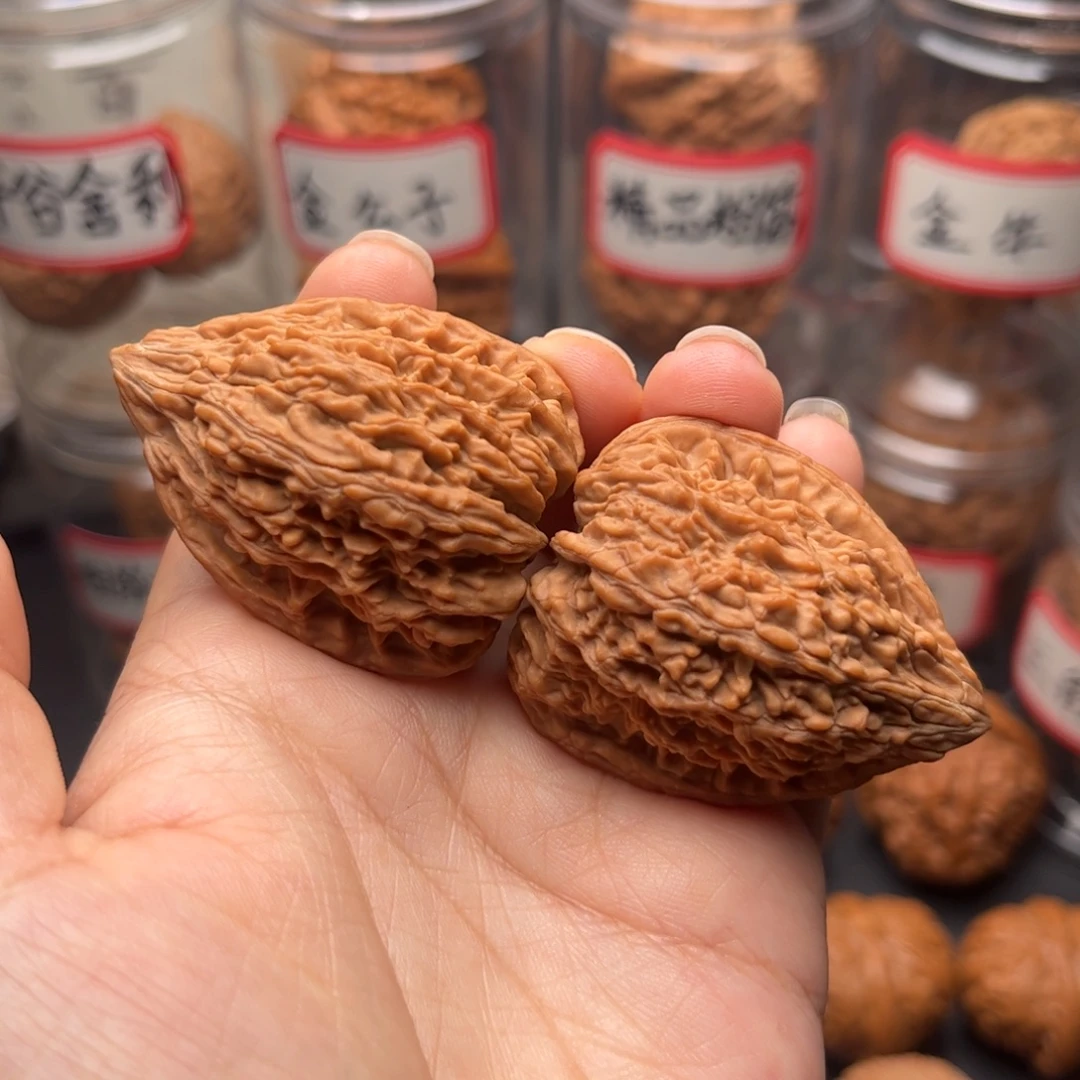 文玩核桃把件35玲珑塔尖