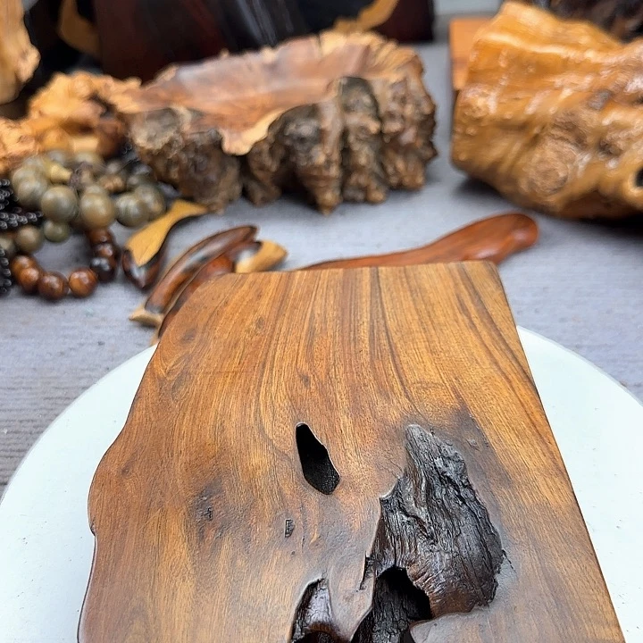 大果紫檀（缅甸花梨）陷*