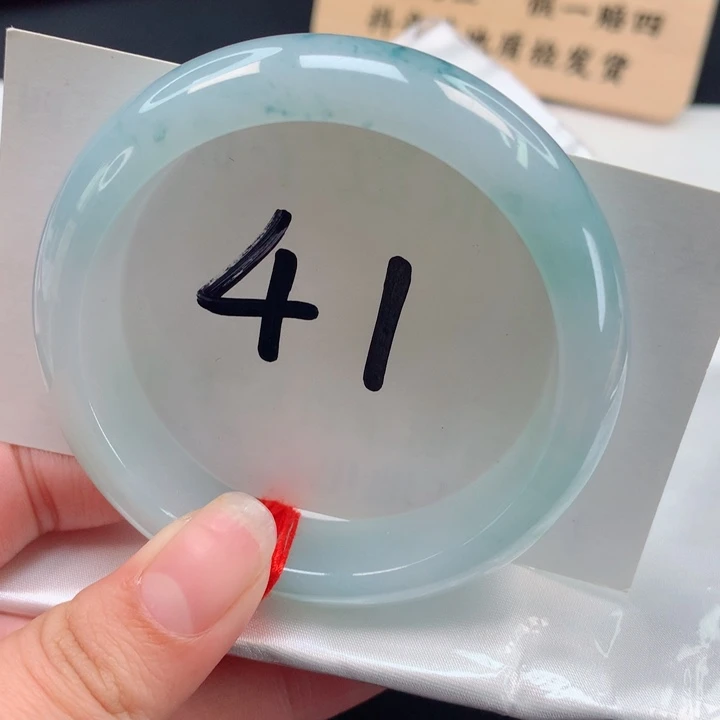 翡翠手镯未镶嵌正圈55.56