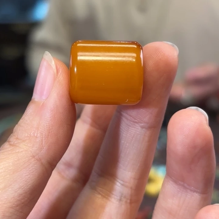 未镶嵌颈饰蜜蜡蜜蜡