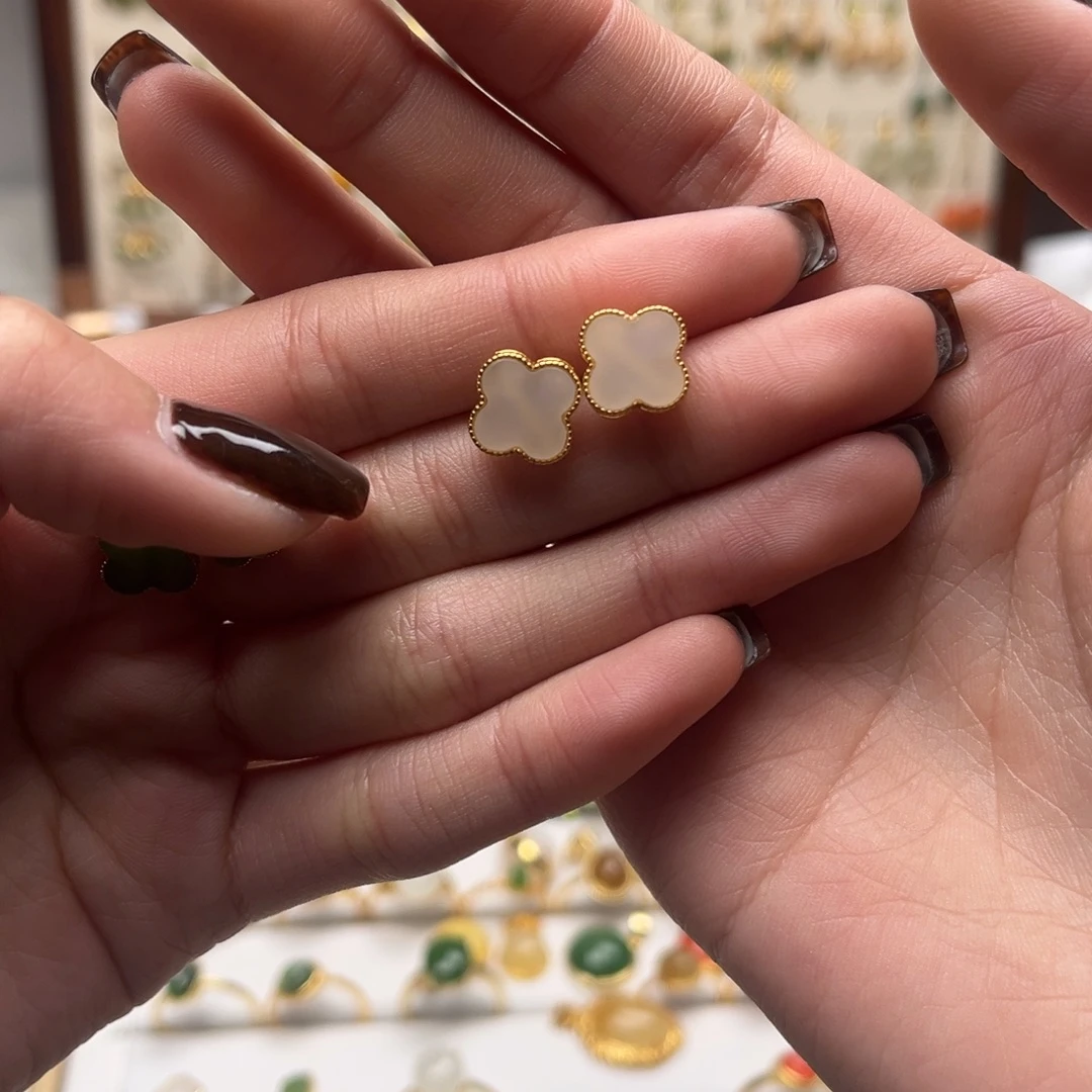 和田玉银S925镀金镶嵌耳坠