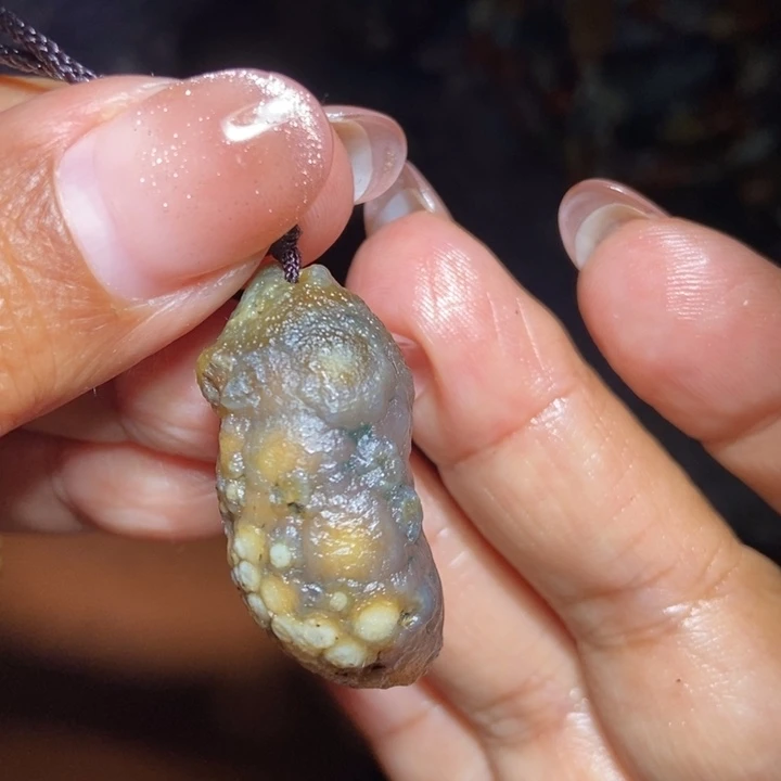 玛瑙/玉髓未镶嵌珠宝半成品