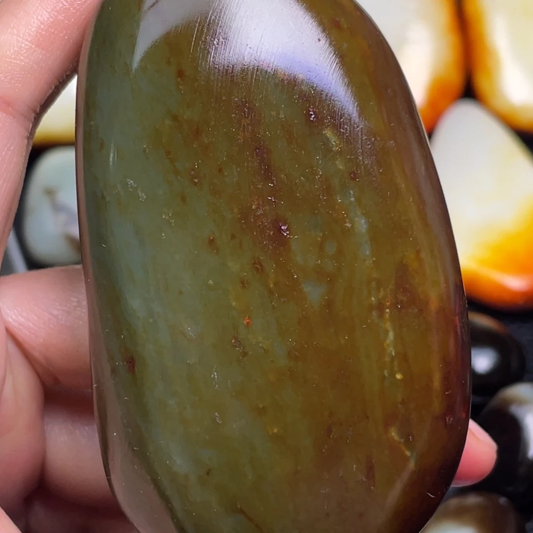 和田玉未镶嵌珠宝奇石