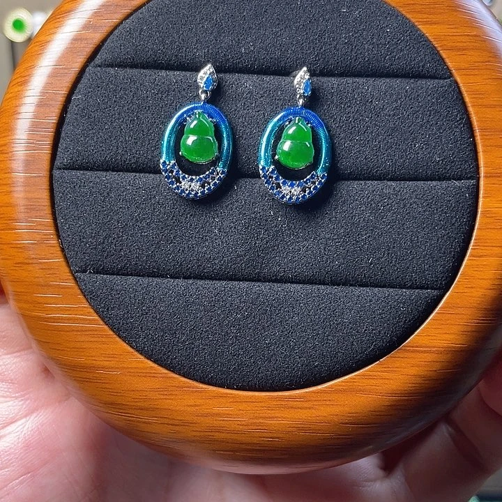 翡翠银S925镶嵌耳饰翡翠