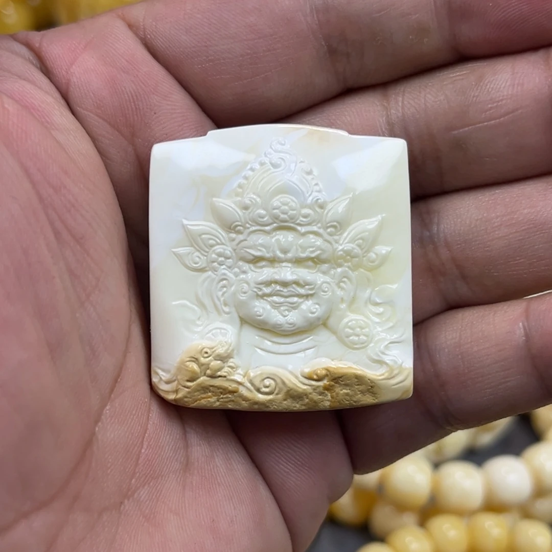 手串琥珀未镶嵌瓷白黄财神