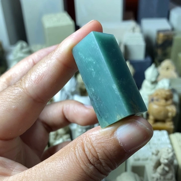 印度石䶲新矿印石如图