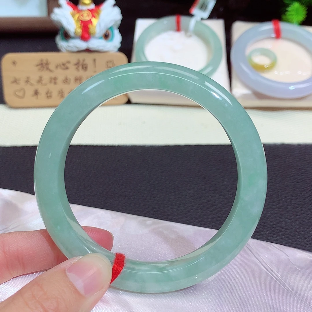 翡翠未镶嵌手镯1244