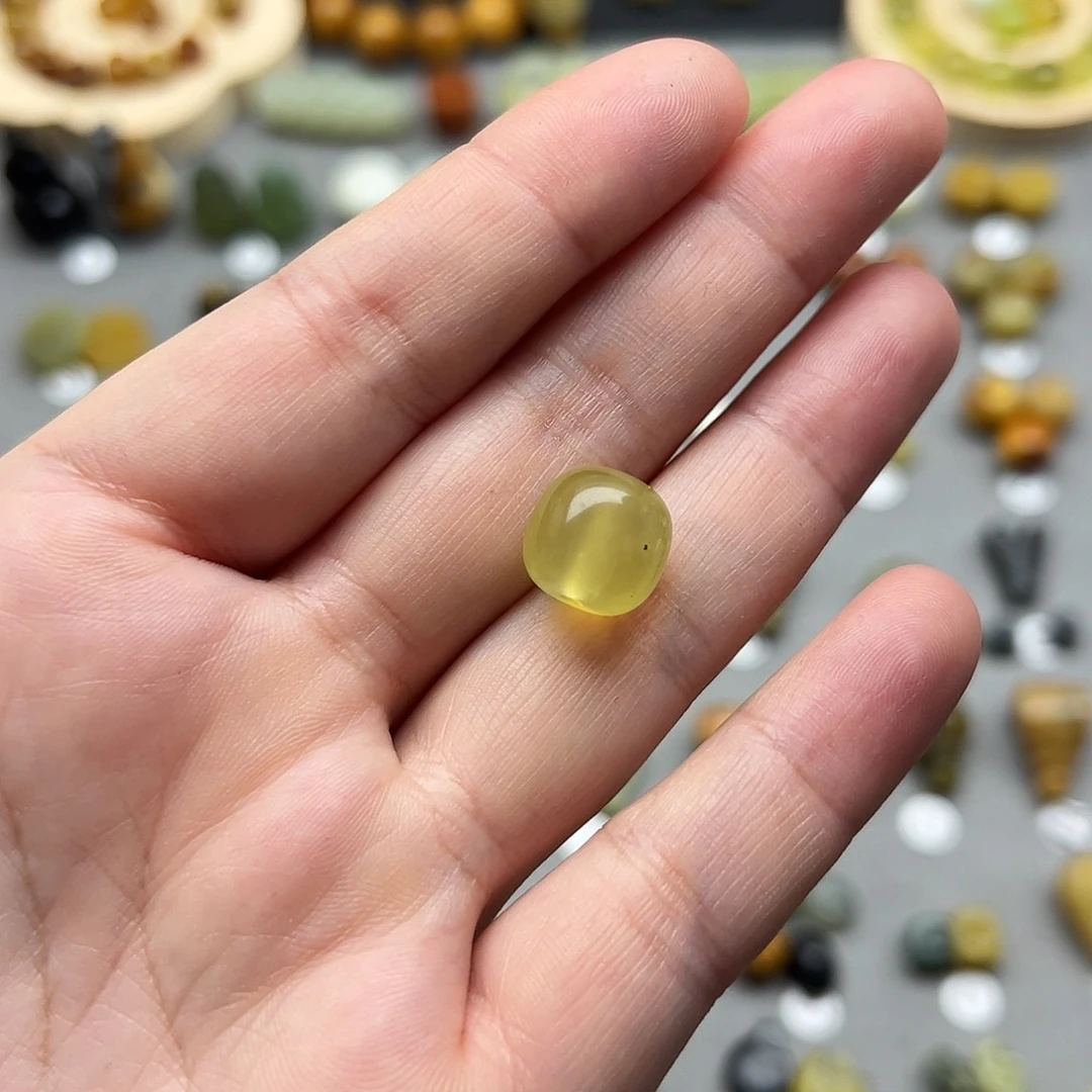 破***哥蛇纹石玉未镶嵌配珠