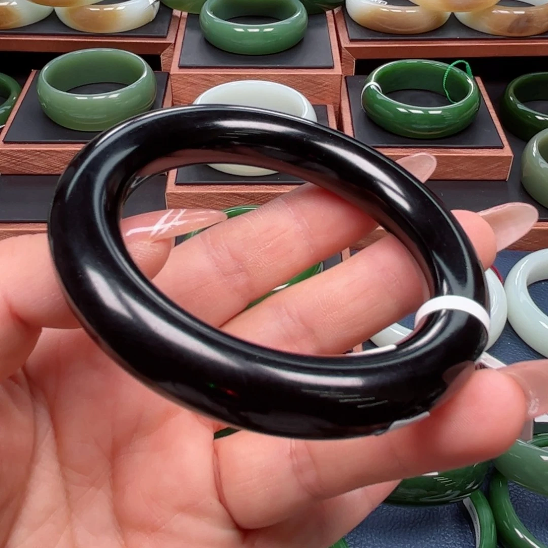 未镶嵌手镯和田玉5556圈口