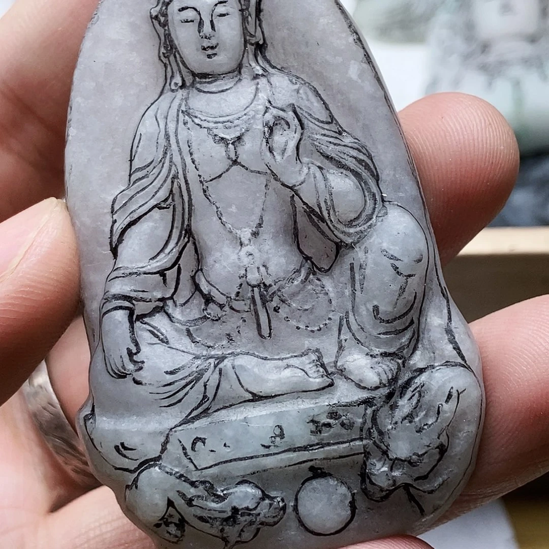 新***界定制翡翠未镶嵌纯家居环境