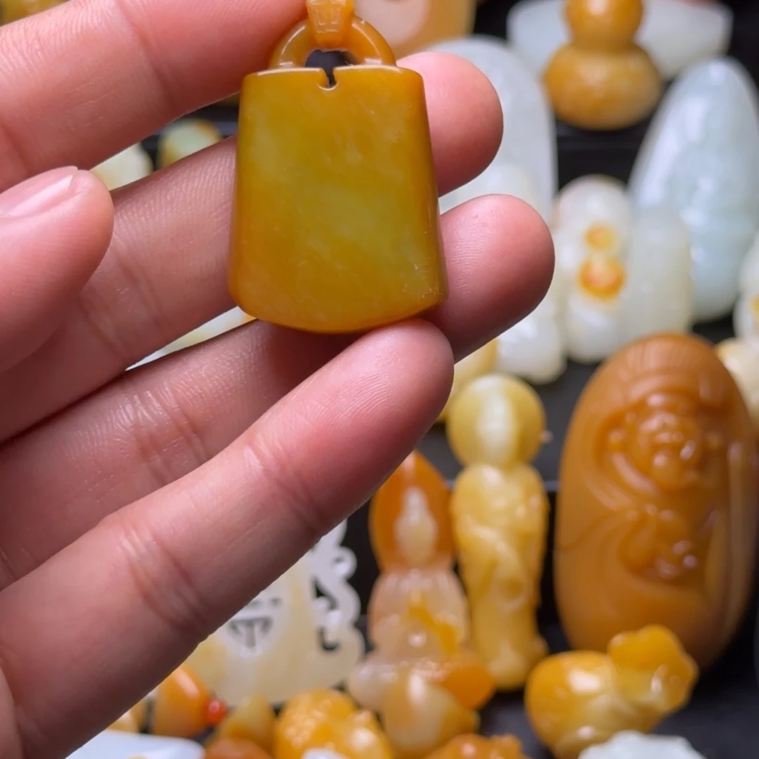 和田玉未镶嵌吊坠(不含链)