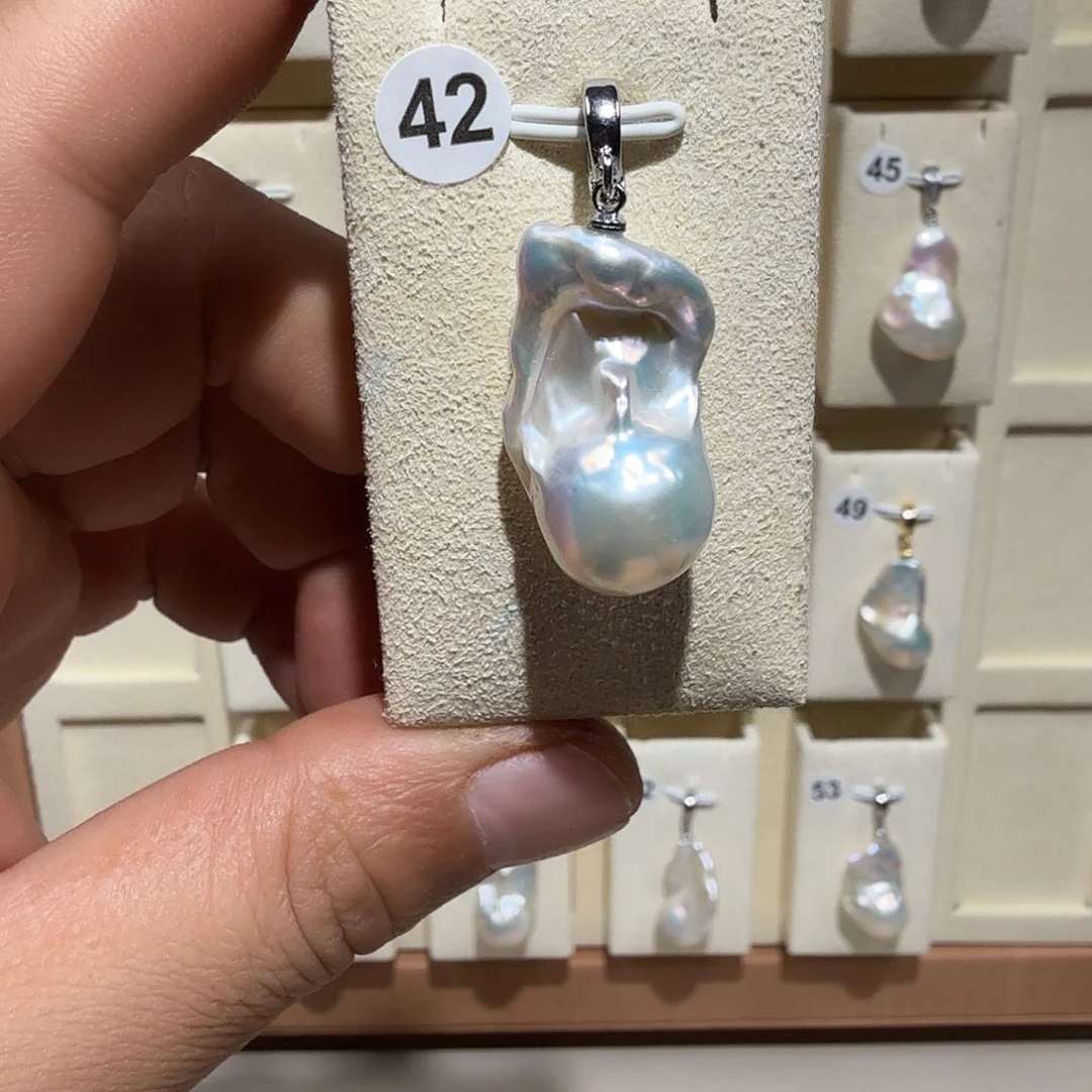 淡水珍珠合金颈饰