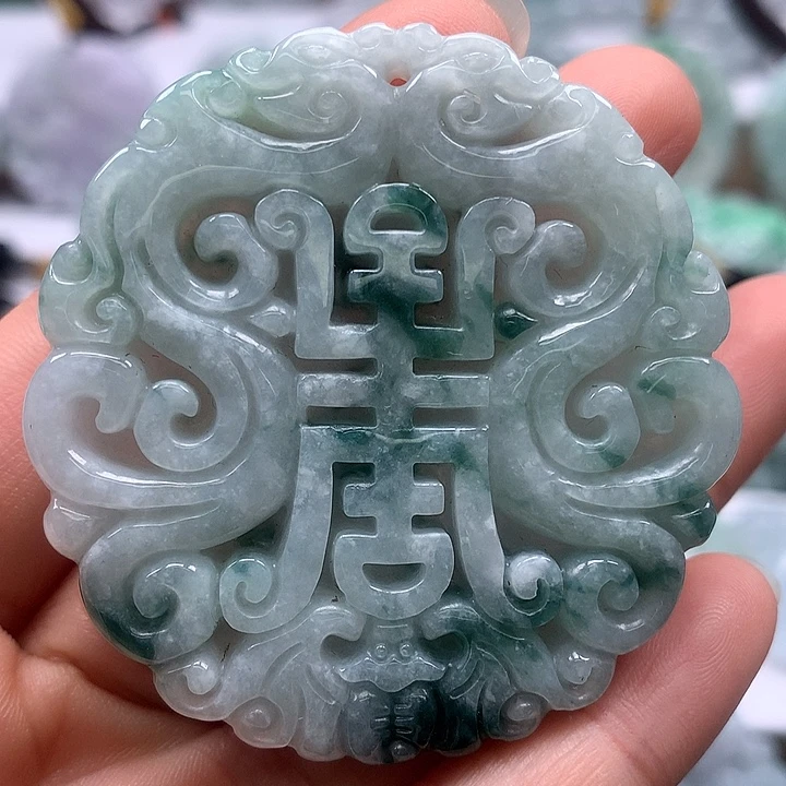 翡翠未镶嵌颈饰仿古龙行天下福利