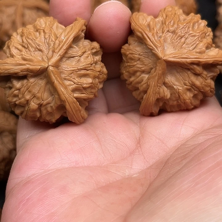 文玩核桃吊坠你们都在