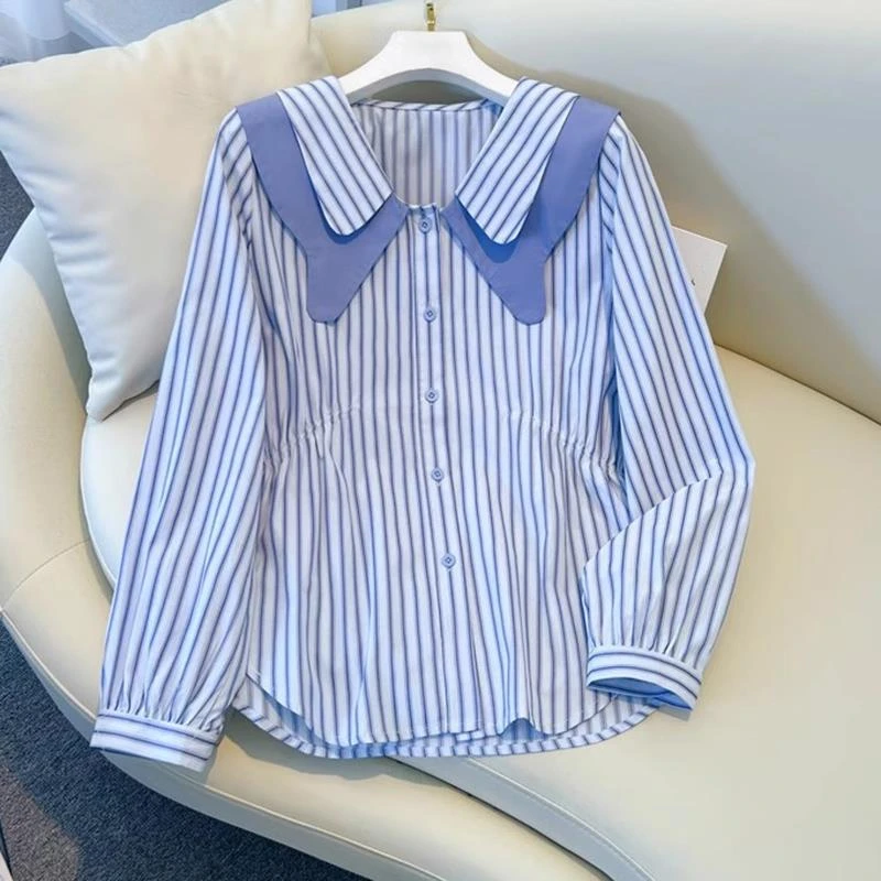 娃娃领正肩浅蓝色竖条纹长袖衬衫女2025春季大码胖mm减龄收腰上衣