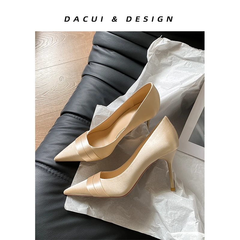 Ol高级感细腻丝绸高跟鞋女御姐风2025春夏新款不累脚宴会细跟单鞋