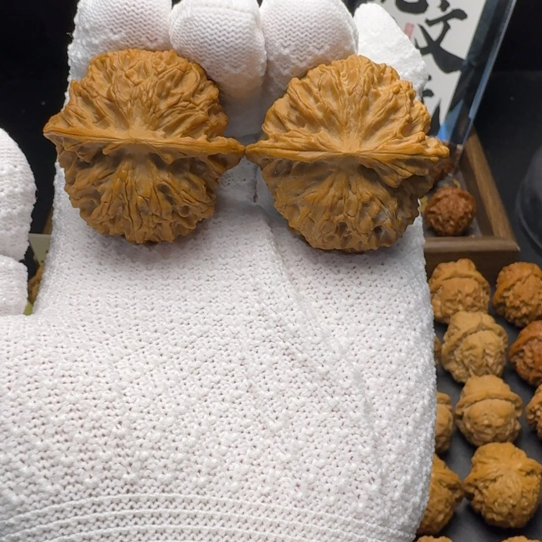 核桃闪电购42苹果园