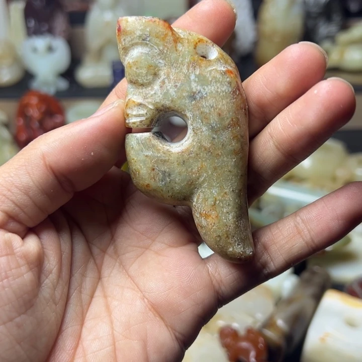 和田玉（糖玉）未镶嵌颈饰